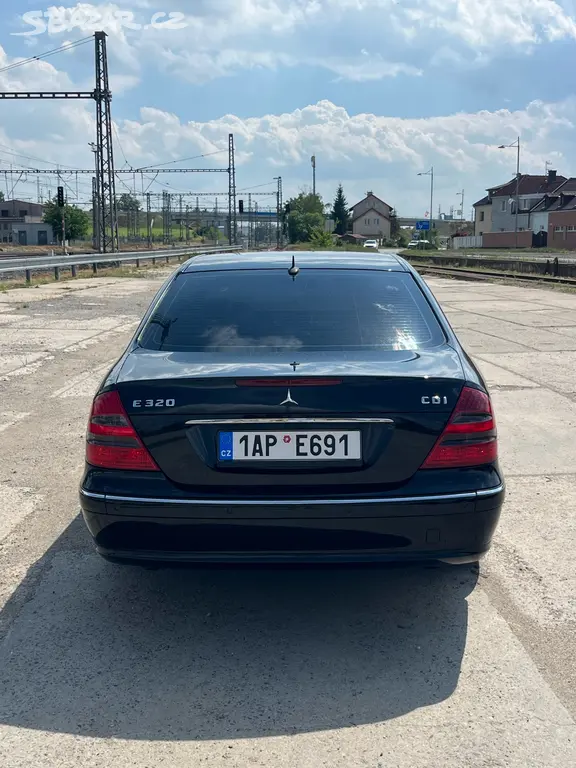 Mercedes W211 - fotka 5