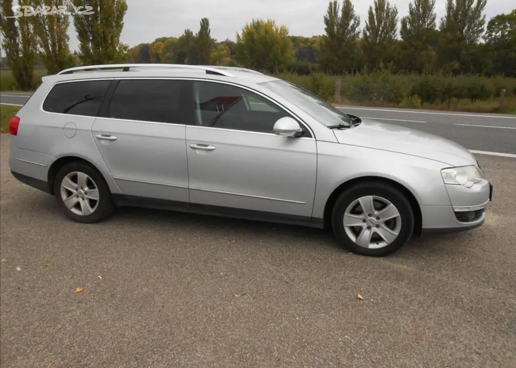 Volkswagen Passat 2,0 TDI 103 kW Historie nafta1 - fotka 6