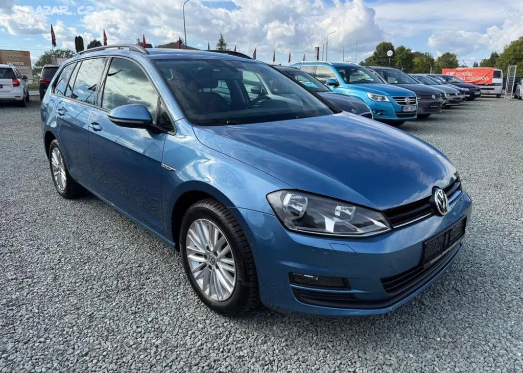 Volkswagen Golf 1.4 TSI CUP benzín manuální