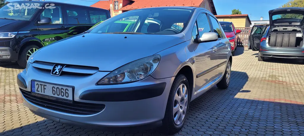 Peugeot 307 1,4i 65kW benzín