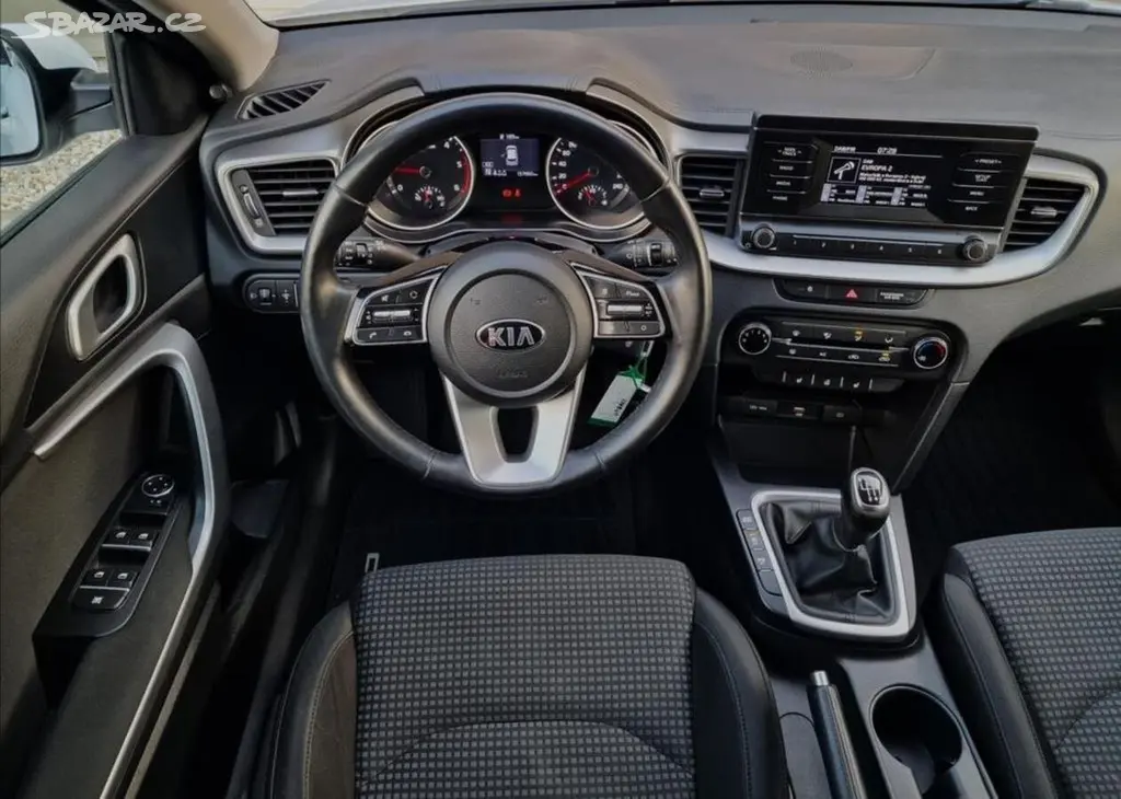 Kia Cee´d, 1.6CRDi 100kW Fresh SW,1.Maj. - fotka 5