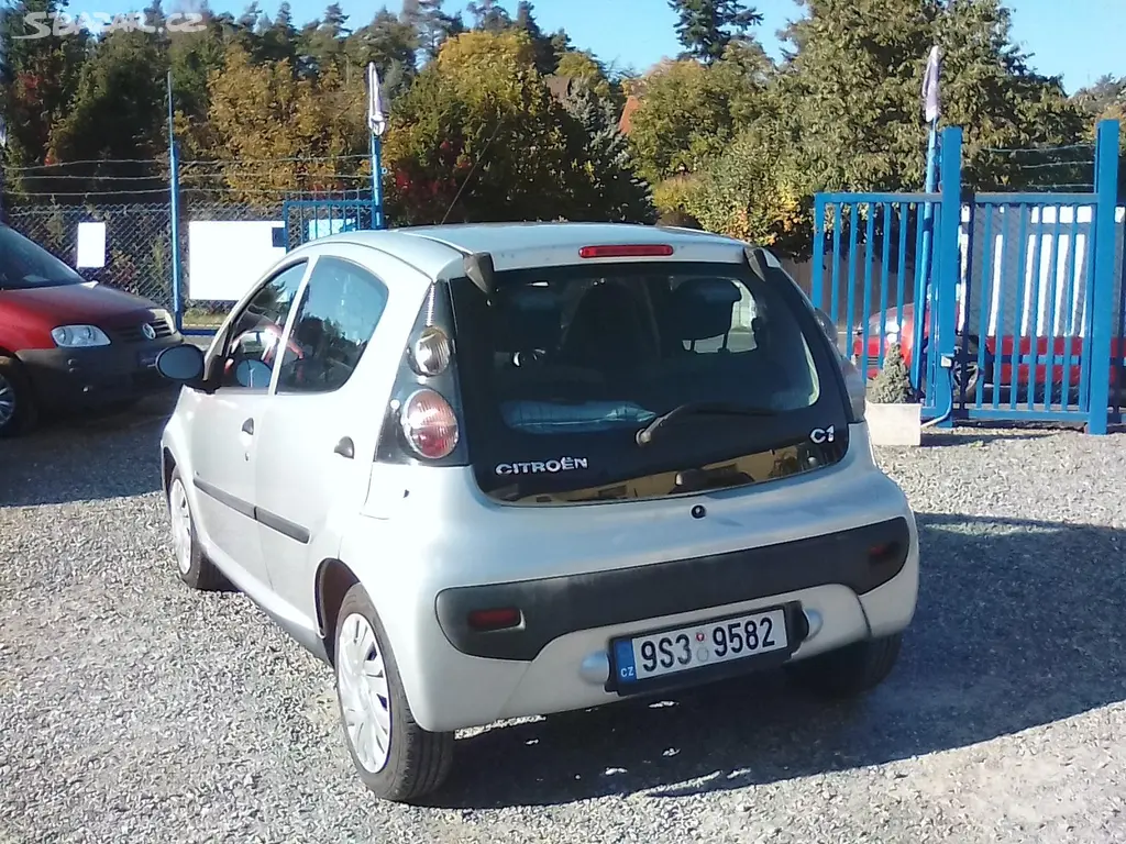 Citroën C1, 1.0i / 50KW, jede super - fotka 5