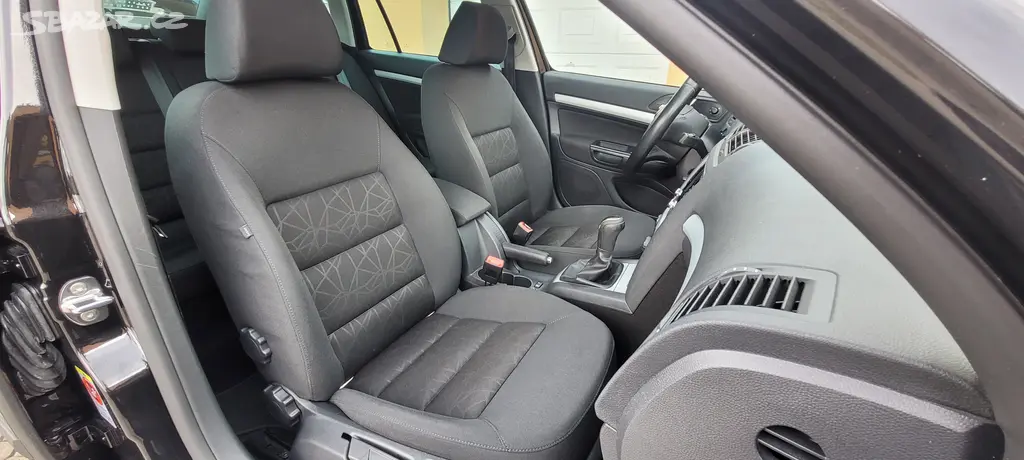 Škoda Octavia 2 kombi 1,2TSi 77kW Family Bi-Xenony - fotka 6