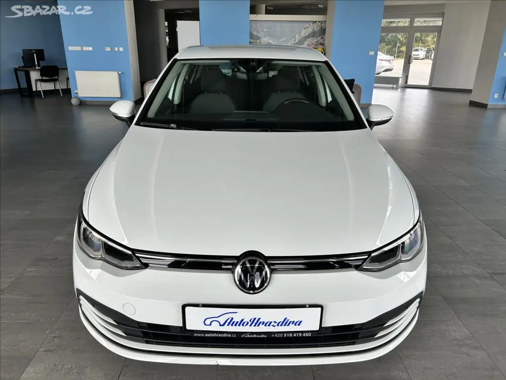 Volkswagen Golf, 1,5 TSI,96kW,SERVISKA,LIFE - fotka 2