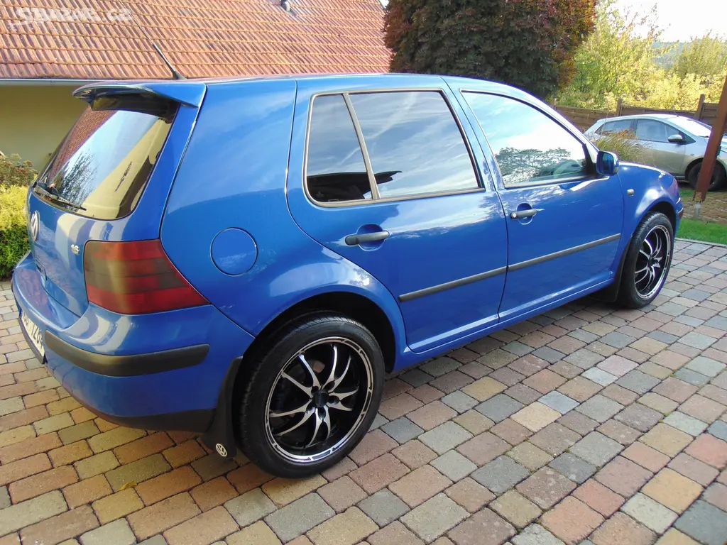 Volkswagen Golf 1.6i 77kW, po servisu - fotka 2
