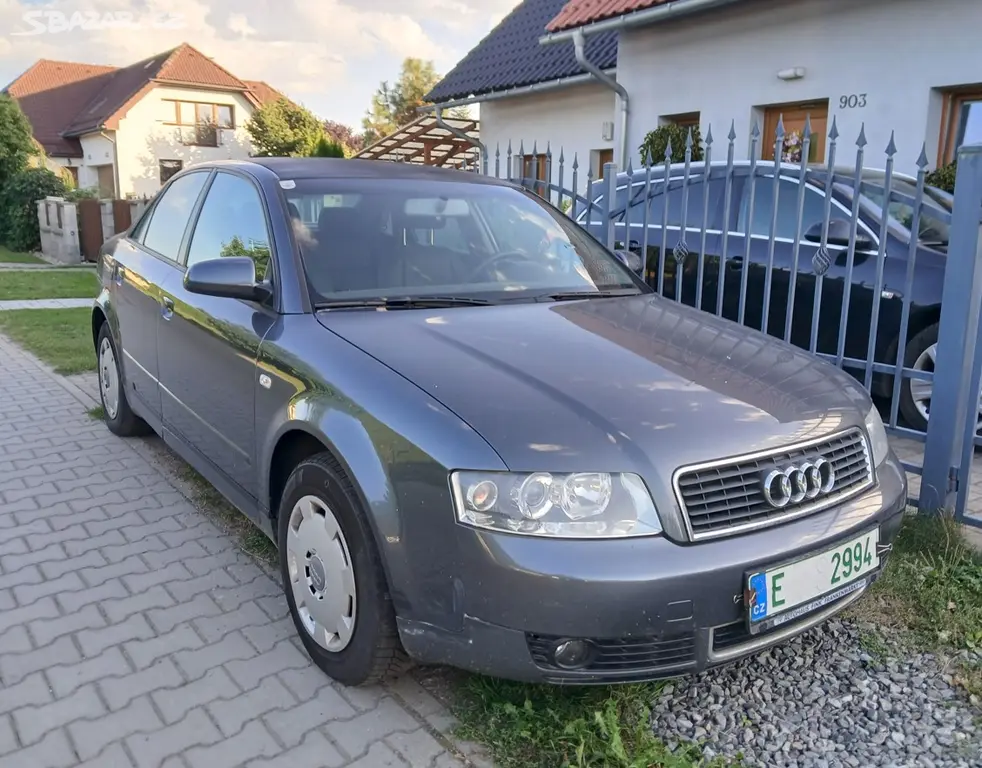Audi A4 sedan 1.9Tdi, 74kW,Nová Česká STK, bez DPF - fotka 2
