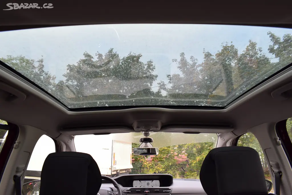 Citroën C4 Picasso 2,0 HDi PR.SERVIS CITROEN,TOP - fotka 6