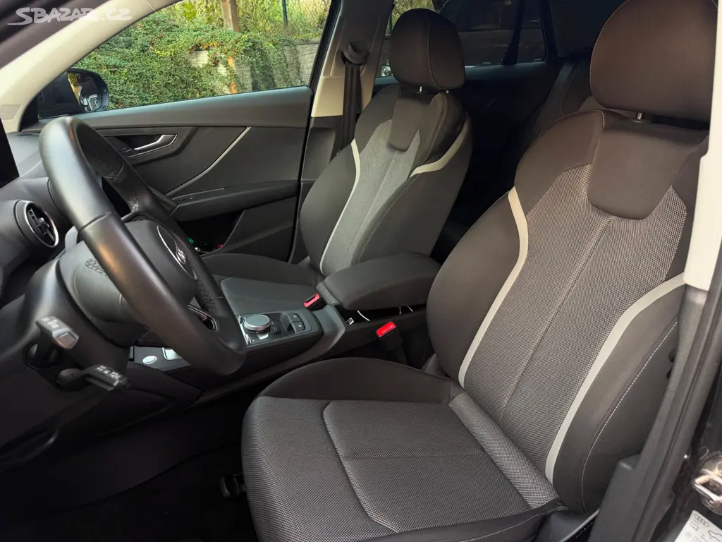 Audi Q2 1,5 TFSI [telefon skryt]kW - fotka 4