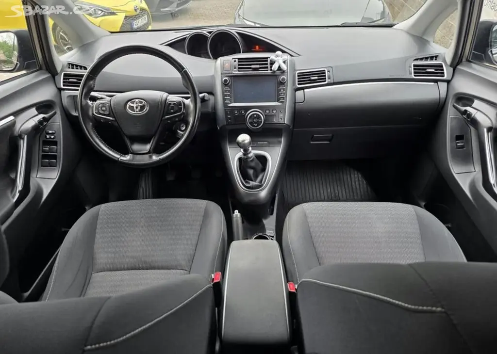Toyota Verso 1.8-2+3SEDAD.NÍZKÉ KM-TOP STAV - fotka 3