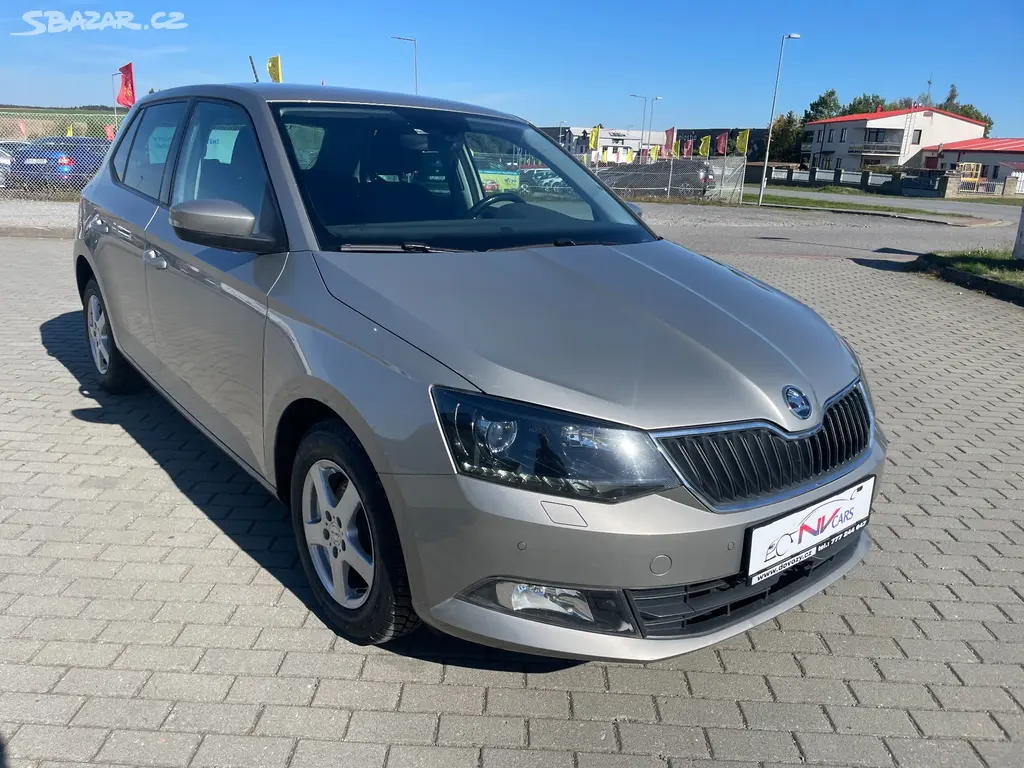 Škoda FABIA 1,2TSi 66kw Style Klima ESP 06/2016 - fotka 6
