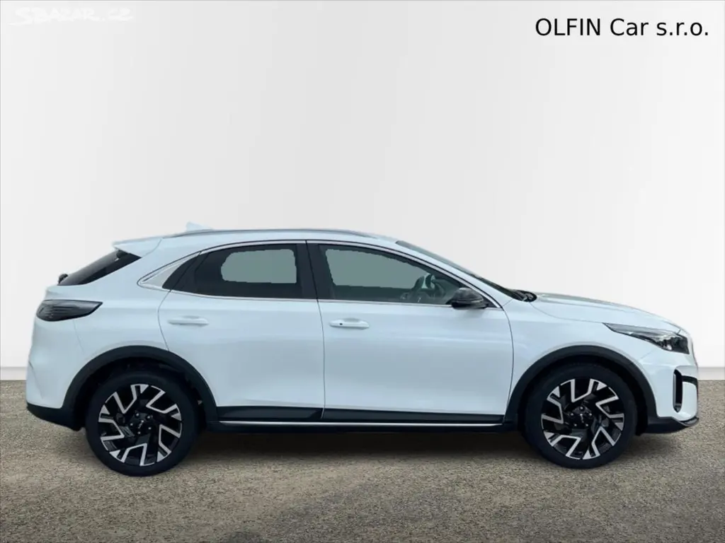 Kia XCee´d, 1,6 T-GDi 132kW 7DCT STEEL EDI - fotka 3
