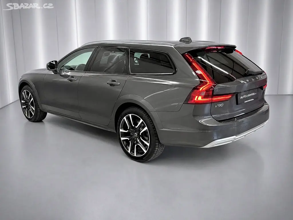 Volvo V90, B4 AWD ADVANCED, H&K, PANO - fotka 4