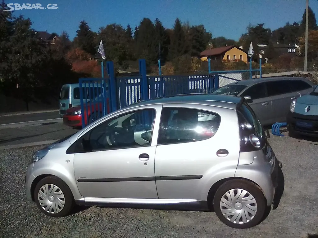 Citroën C1, 1.0i / 50KW, jede super - fotka 3