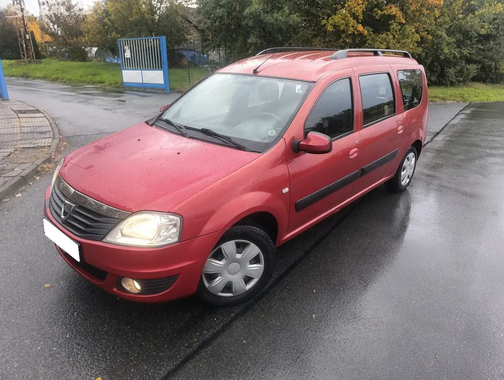 Dacia Logan MCV 1.6 MPI Lauréate - 7 míst