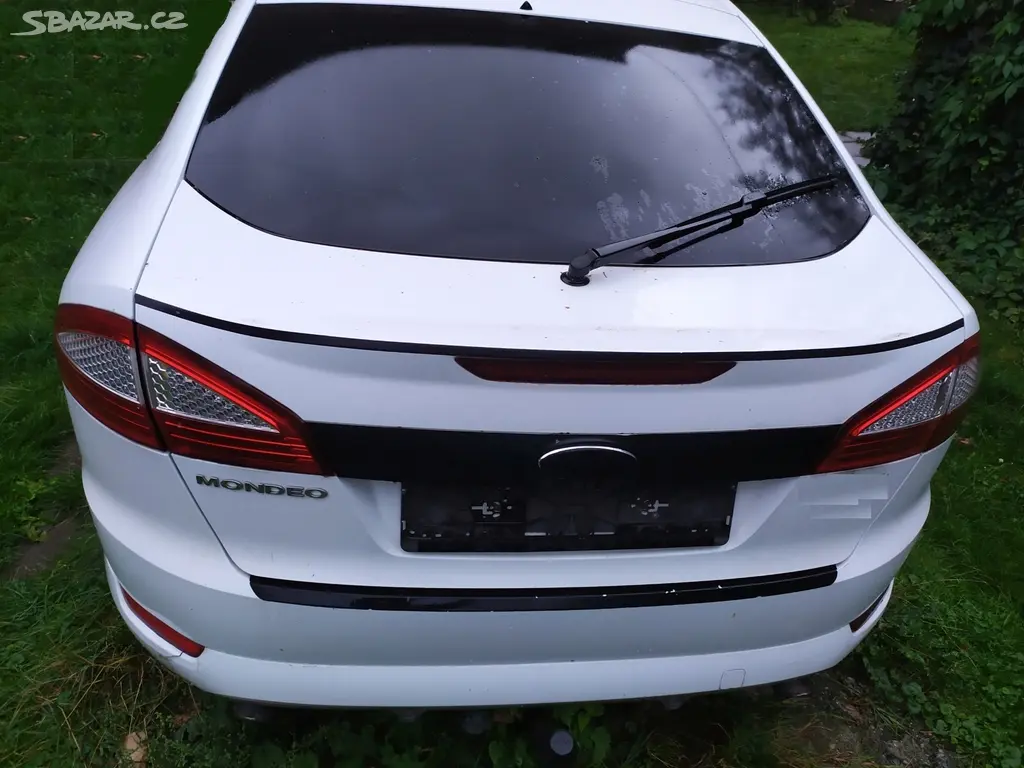 Ford Mondeo MK4 2.2 TITANIUM 129 KW LIFTBACK 2009 - fotka 4