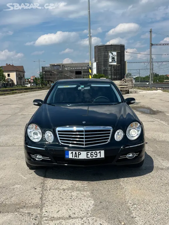 Mercedes W211 - fotka 2