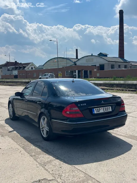 Mercedes W211 - fotka 6