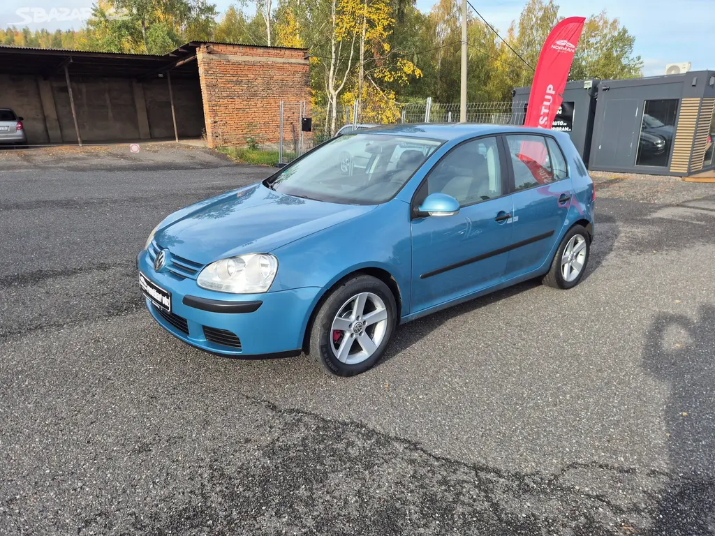 Volkswagen Golf, 1.6i 75kW, nová STK