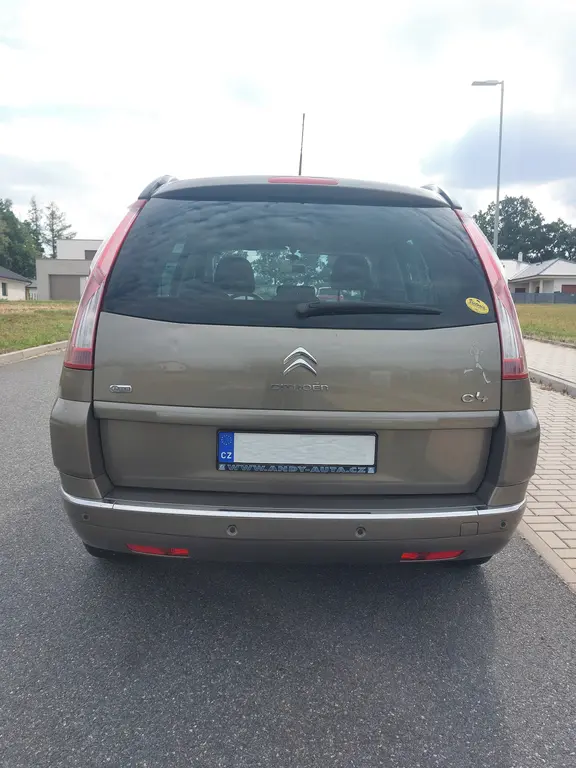 Citroën Grand C4 Picasso, 1.6 HDi, 7 míst, 11/2011 - fotka 4
