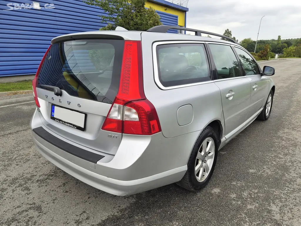 Volvo V70, 2.0 149KW KOUPENO ČR MANUÁL - fotka 5