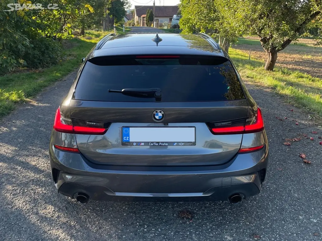 BMW 320d M Sport xD, LASER, H-UP, CAM, PANO, DPH - fotka 3