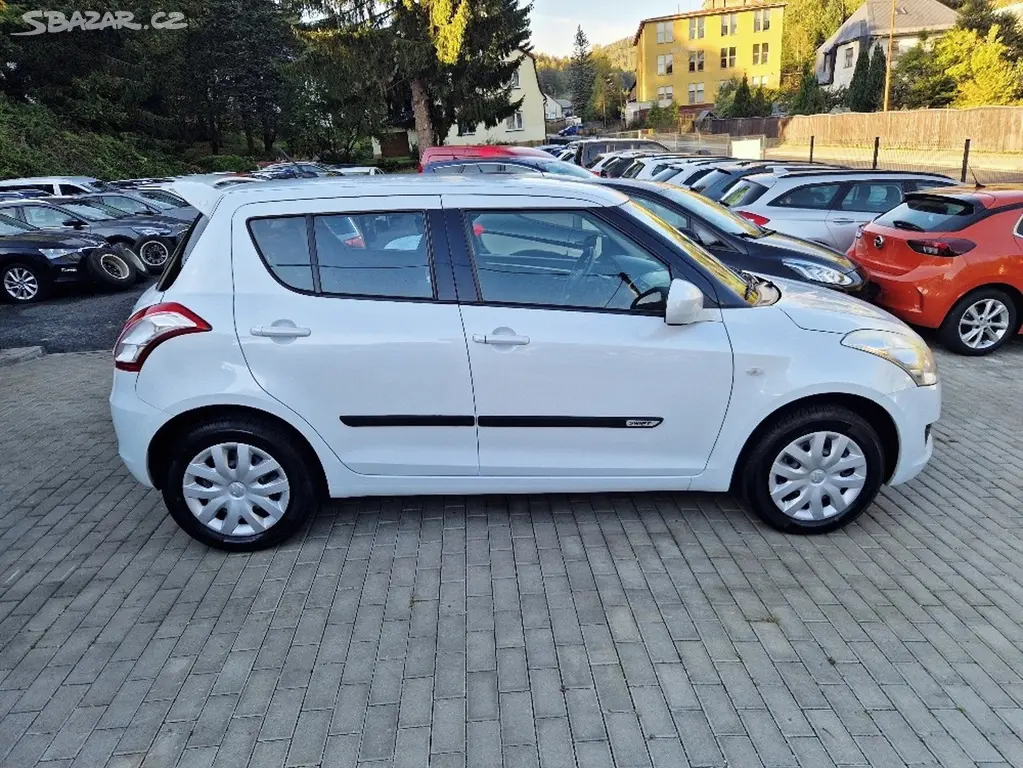 Suzuki Swift, 1.2i (69 kW), 4×4, 90 tis. km - fotka 6