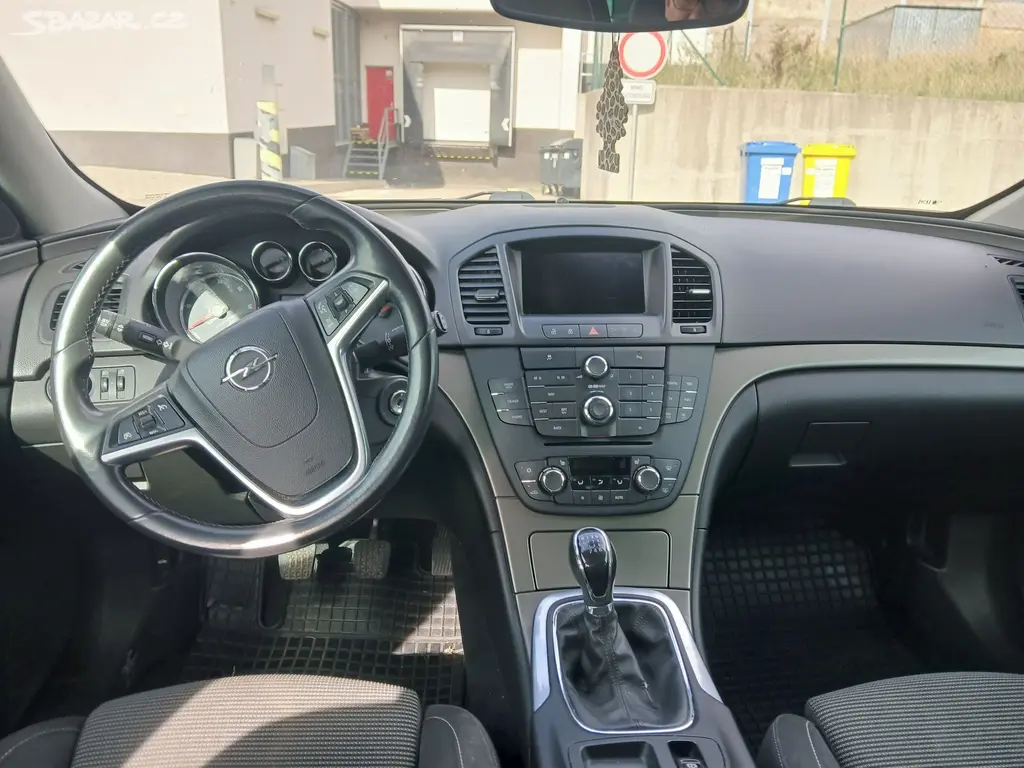 Opel Insignia 2.0 CDTi, 96kW,manual,Nová Česká STK - fotka 6