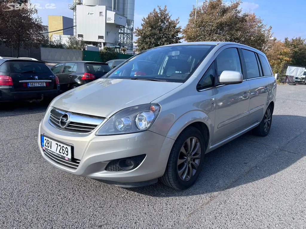 Opel Zafira, B 1,8 16V, 7 míst