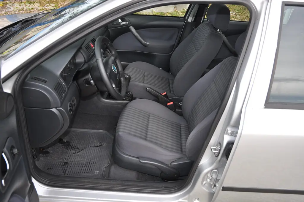 Škoda Octavia, I 1.9TDi 74kW KOMBI - fotka 6