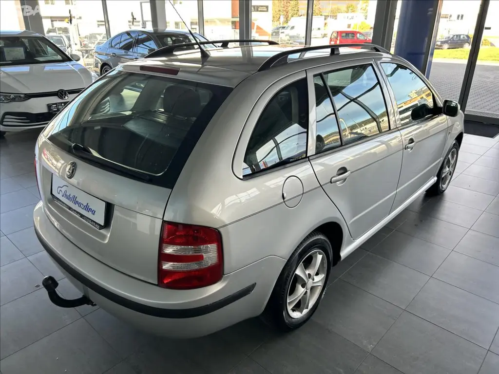 Škoda Fabia, 1,4 16V,59kW,TAŽNÉ,KLIMATIZA - fotka 6