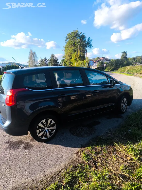 Peugeot 5008 1.6hdi 84kw.