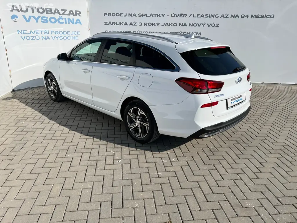 Hyundai i30, Com.1.0T-GDi Smart+! A/T! ČR! - fotka 6