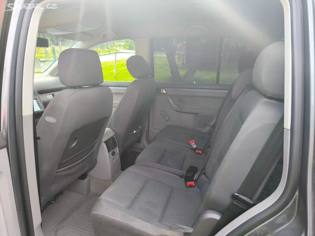 Prodám Volkswagen Touran - fotka 5