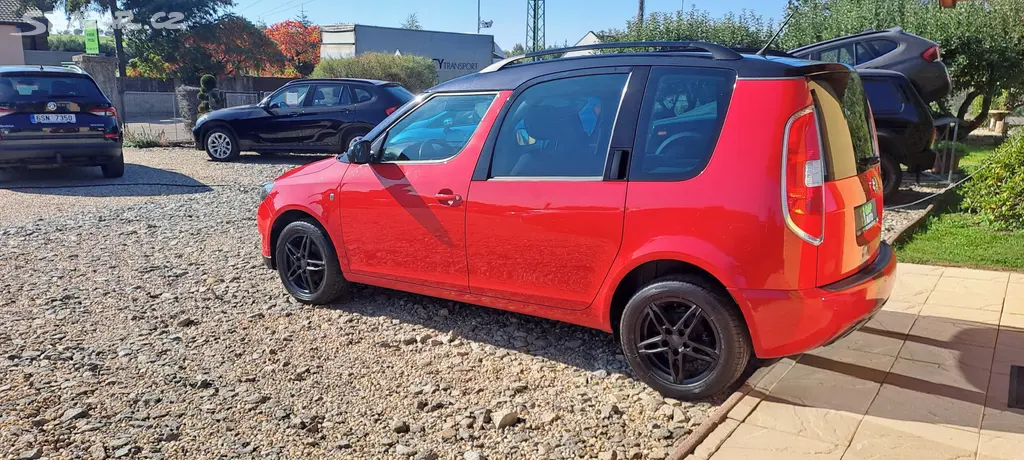 Škoda Roomster 1.2 TSI 63kW 1.MAJ NOIRE - fotka 3