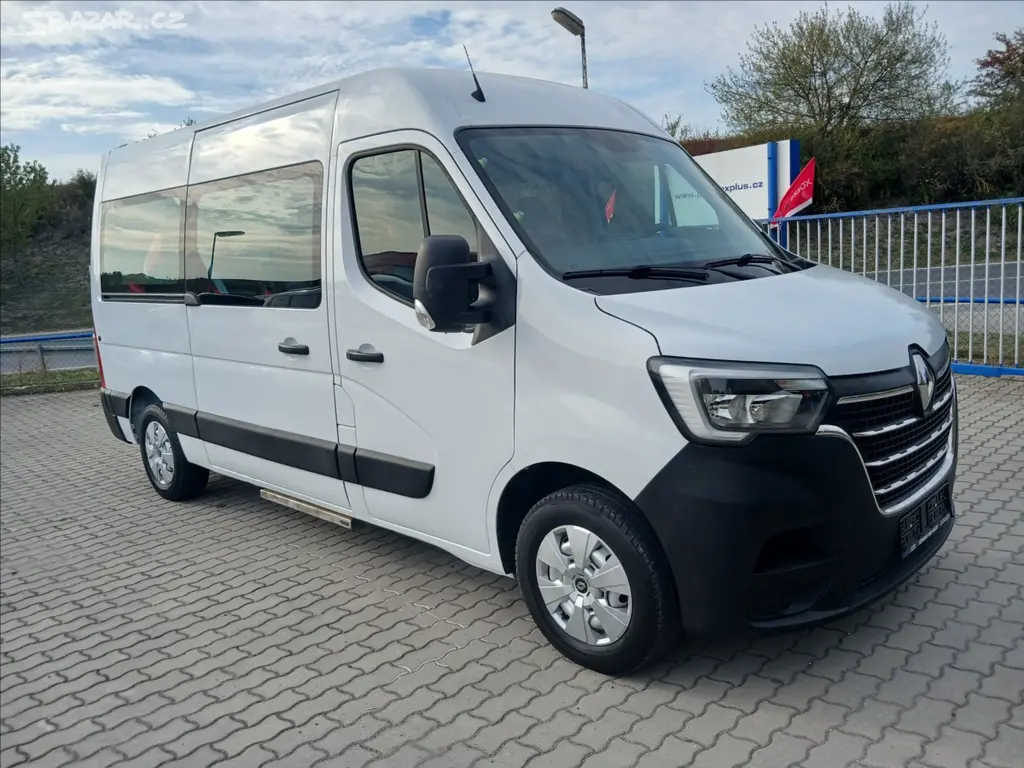 Renault Master, 2,3 9 míst - fotka 3