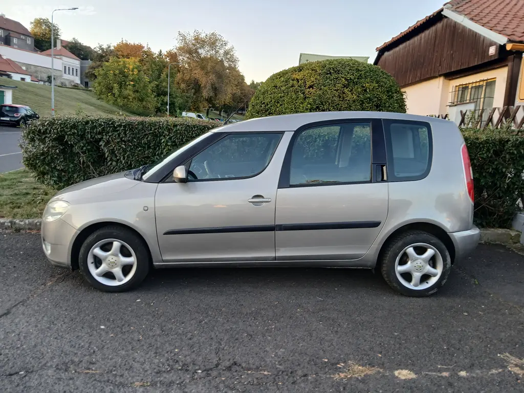 Škoda Roomster 1.9 TDI 77kW - fotka 2