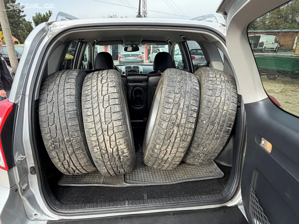 Toyota Rav4, 2.2 D-CAT 110KW*4X4*71.TIS KM* - fotka 5