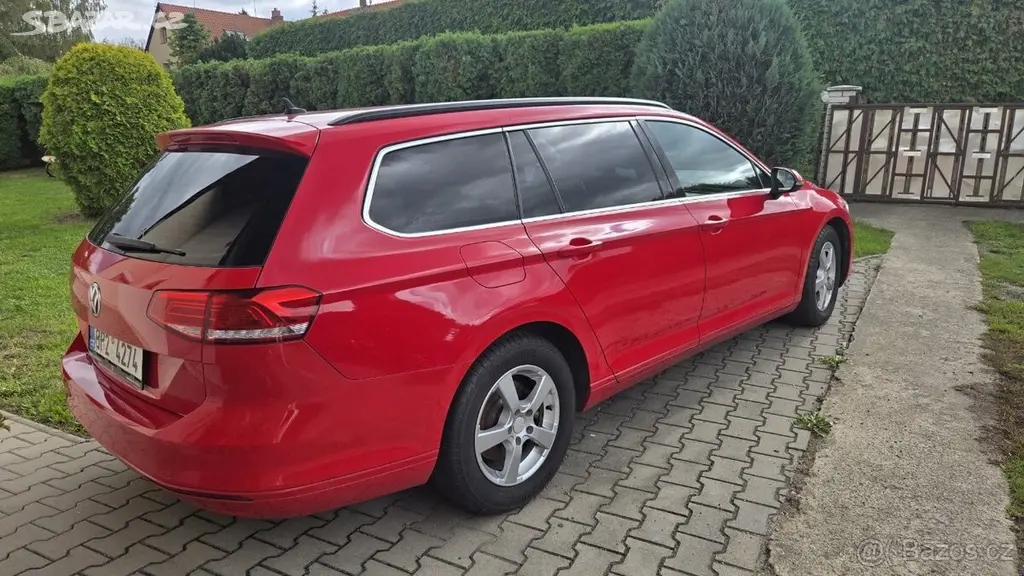 Volkswagen Passat 1,6 TDI, automat 2017 - fotka 3