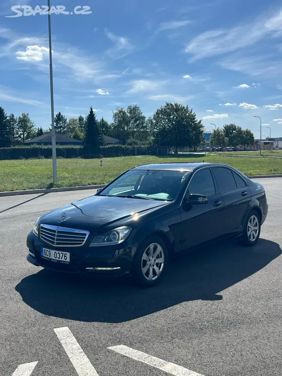 Mercedes W204 - fotka 3