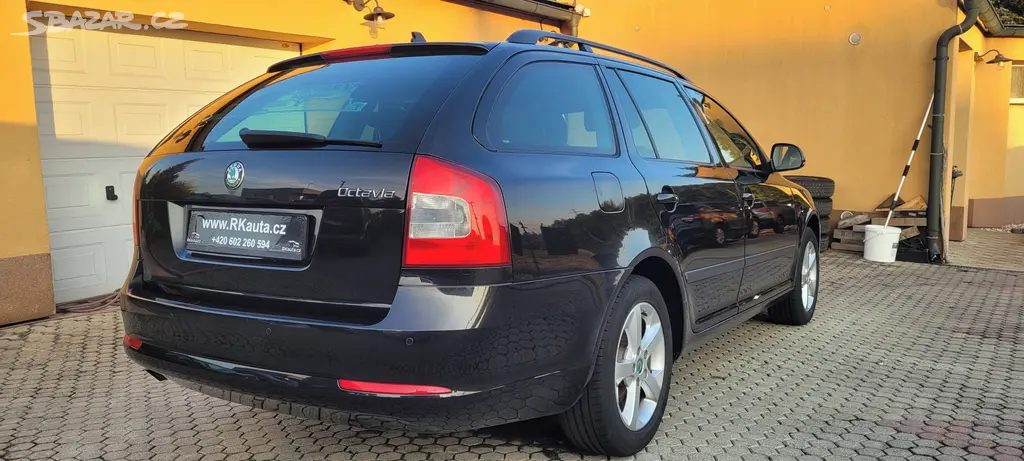 Škoda Octavia 2 kombi 1,2TSi 77kW Family Bi-Xenony - fotka 4