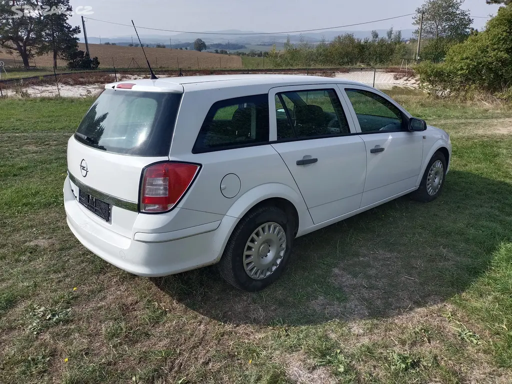 Opel Astra H combi 1.4 66Kw RV.2009. - NOVÁ STK - fotka 4