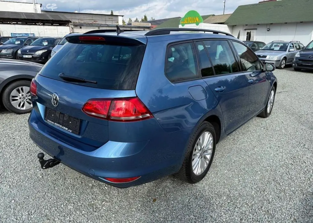 Volkswagen Golf 1.4 TSI CUP benzín manuální - fotka 6