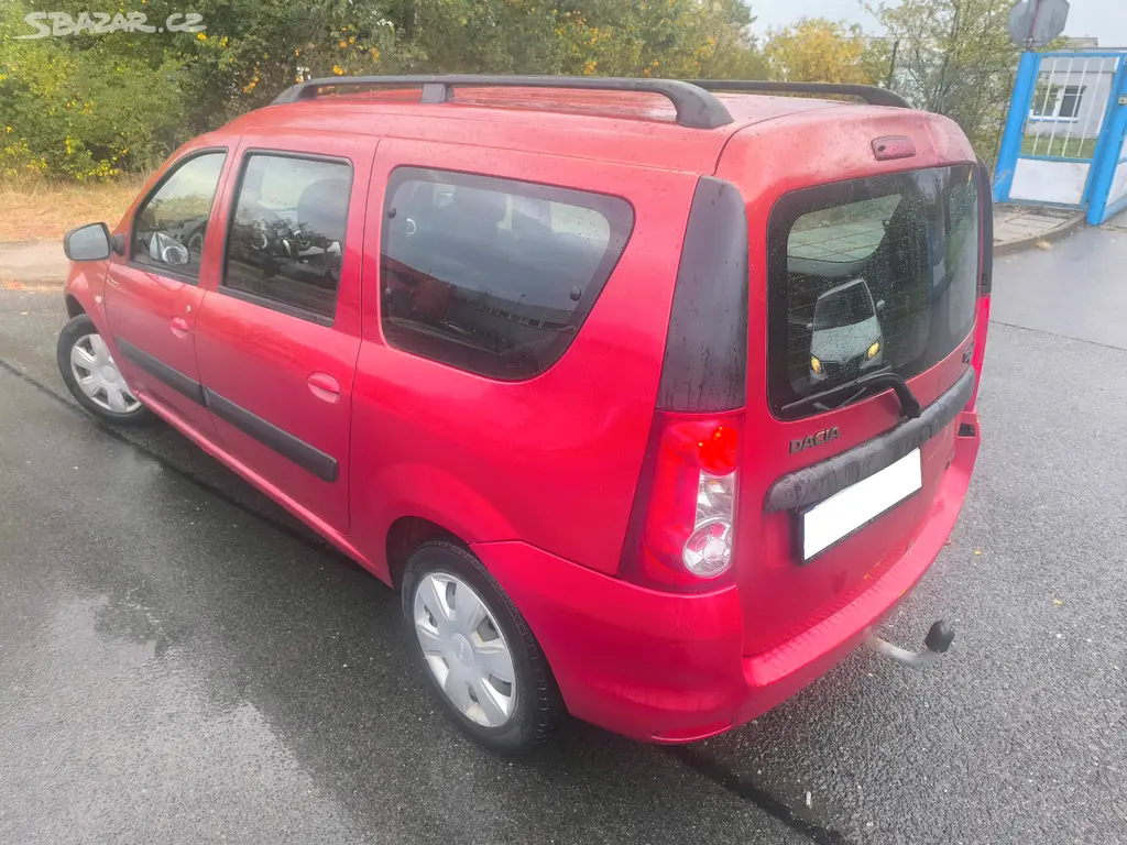 Dacia Logan MCV 1.6 MPI Lauréate - 7 míst - fotka 4