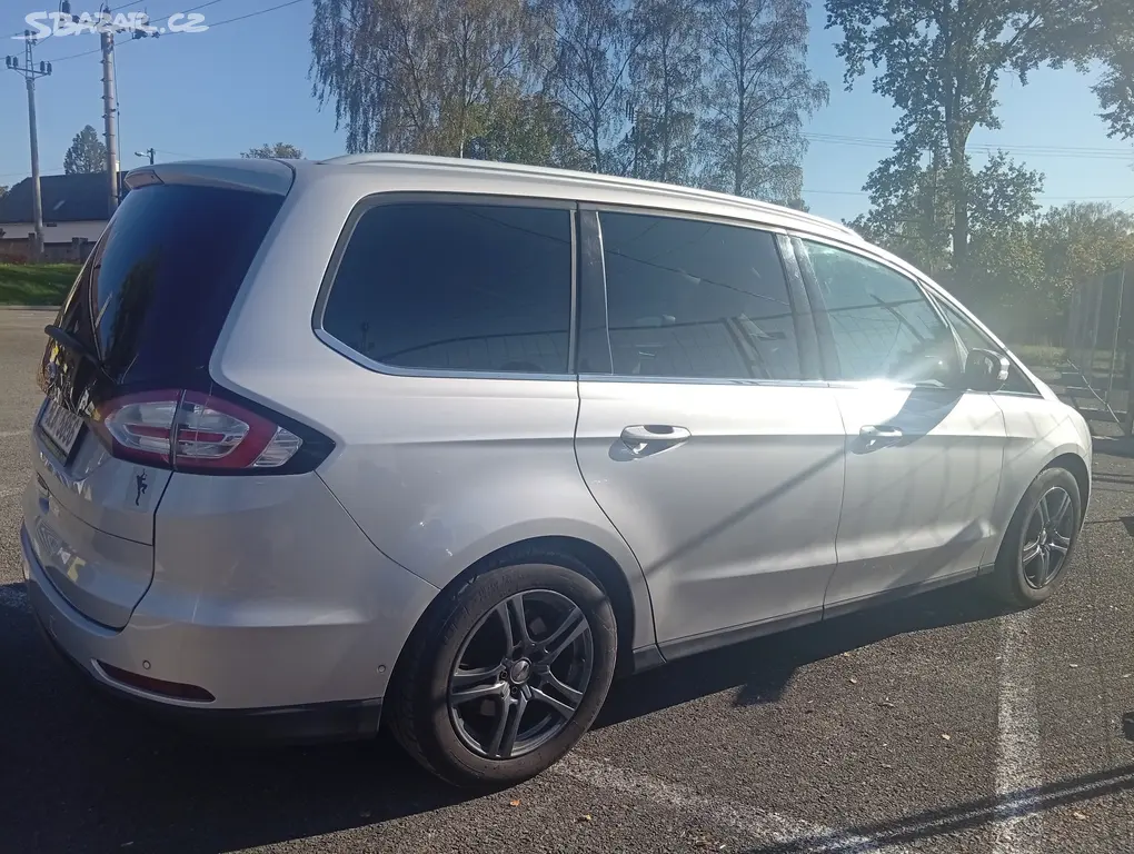 Ford Galaxy 2,0TDci-7míst-automat-132Kw-TK do6/28 - fotka 4