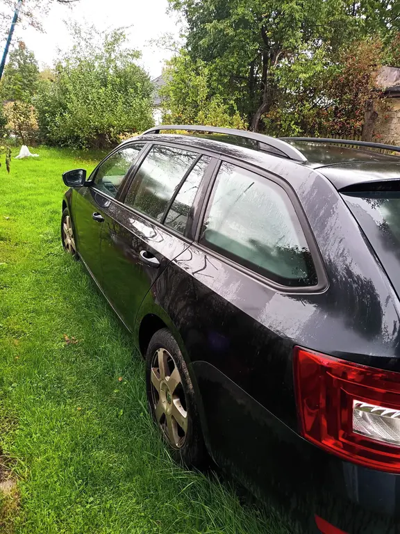 Prodám škoda Octavia 3 combi - fotka 3
