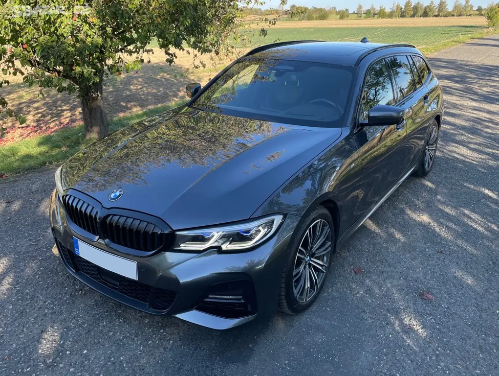 BMW 320d M Sport xD, LASER, H-UP, CAM, PANO, DPH