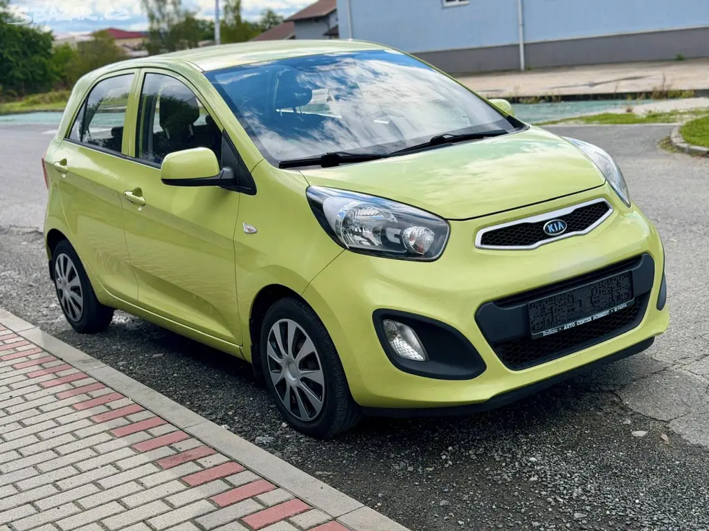 Kia Picanto 1.0 Attract 51kW rok 2012 jen 105tkm - fotka 4