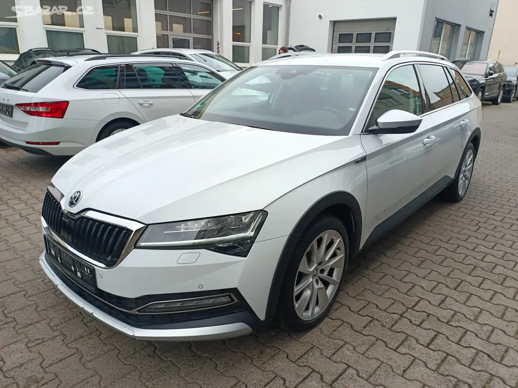 Škoda Superb 3 Combi 2.0 TDI 147kW 4x4 DSG Scout - fotka 2
