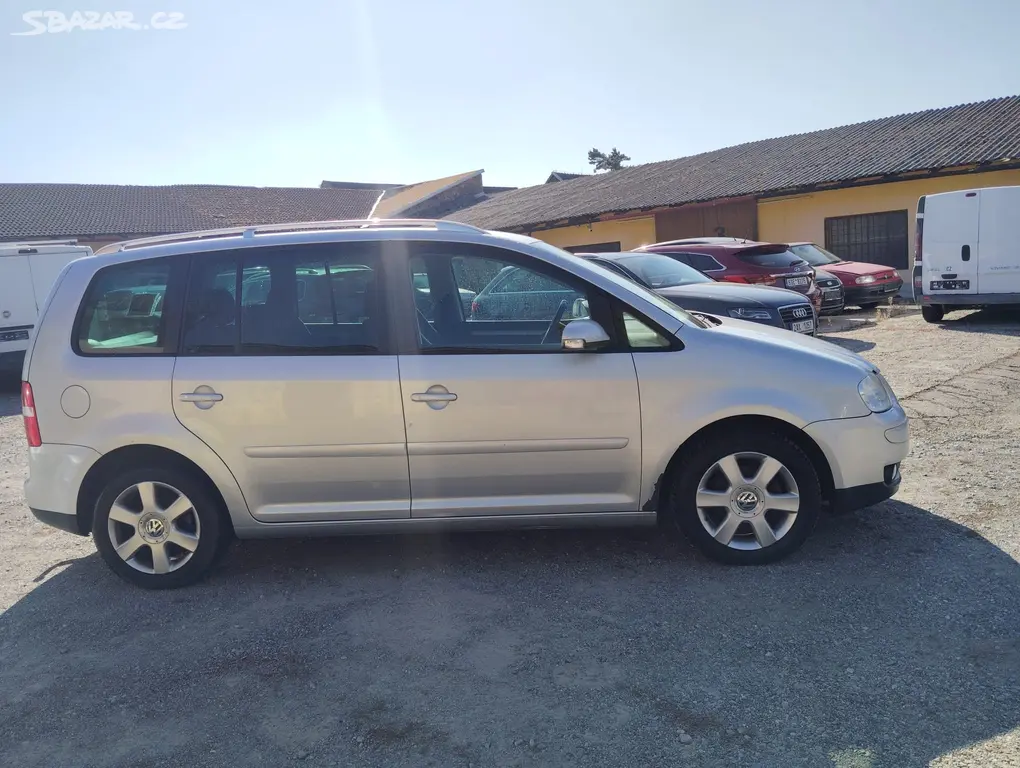 Volkswagen TOURAN, 2004, 100kW - fotka 5