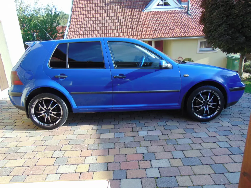 Volkswagen Golf 1.6i 77kW, po servisu - fotka 3